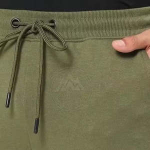 กางเกงวิ่งออกกำลังกายของผู้ชายทรงหลวมเอวยางยืดสไตล์ลำลองปรับแต่งโลโก้ได้ตามต้องการ2025 - Product Image 4