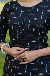 Kurtis pour femmes en coton automne hiver avec design personnalisé Vêtements décontractés pour femmes, y compris Salwar OEM Service disponible - Product Image 6