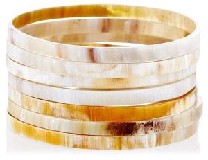 Manchettes, bracelets et bracelets en corne de buffle naturelle SMART fabriqués à partir de corne de buffle véritable, disponibles dans un assortiment - Product Image 2