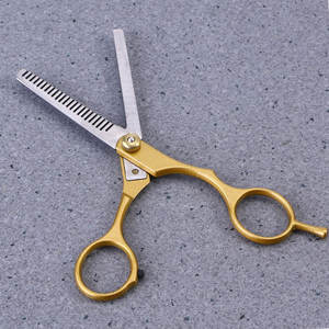 กรรไกรตัดผมสแตนเลสแบบมืออาชีพปลายใบมีดคมเครื่องมือด้านความงามสำหรับช่างตัดผมสไตลิสโกลด์ - Product Image 5
