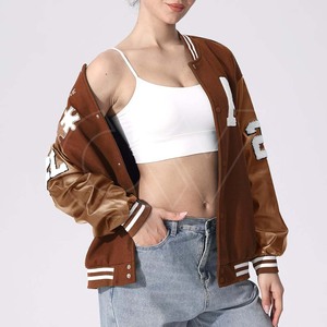 แจ็คเก็ตเบสบอลหนังแท้แบบกำหนดเองสำหรับผู้ชาย พร้อมดีไซน์สำเร็จรูป กันลม สีและโลโก้แบบกำหนดเอง พร้อมสำหรับฤดูหนาว - Product Image 3