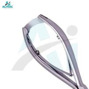 Pinza de pedicura afilada y precisa ALMAC hecha de acero inoxidable de alta calidad para el recorte profesional de uñas de los pies - Product Image 4