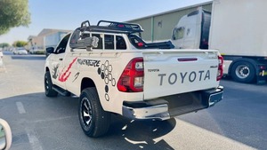 Toyota Hilux CABINA SENCILLA |   BUEN ESTADO |   MOTOR DIÉSEL DE 2.8L |   4x4 |   TRANSMISIÓN AUTOMÁTICA |   Volante a la Derecha - Product Image 5