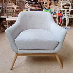 เก้าอี้บาเซโลนาแบบเรียบง่ายทันสมัยทำจากไม้สักทำด้วยมือเฟอร์นิเจอร์ห้องนั่งเล่นนุ่มและแข็ง" - Product Image 1