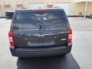 Jeep Patriot Latitude 2014 usado en venta a bajo precio - Product Image 6