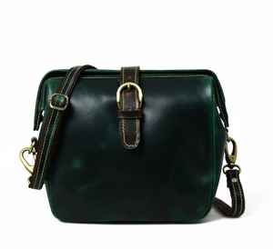 Sac à bandoulière en cuir véritable pour femme, vintage, vert, sac à main à bandoulière unique, fermeture éclair, résistant à l'eau, petit sac émeraude, style boxy - Product Image 1