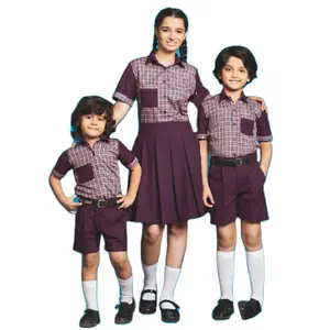 Hochwertige Uniform aus weichem Baumwoll stoff mit halber Hose und Kragen hemd mit Rock Schuluniform für Jungen und Mädchen Erwachsene 50St