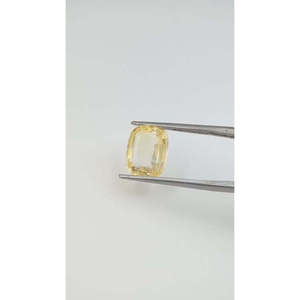 Saphir Jaune Naturel 4,5 Carats, Pierre Précieuse Non Montée, Coupe Ovale 9 x 10 mm, Facetté avec des Finitions Brillantes et Rose, Saphir Multicolore Arc-en-ciel - Product Image 5