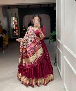 Collection Lehenga Choli, offrant des designs exquis et une qualité impeccable à des prix qui conviennent à tous les budgets et à tous les goûts. - Product Image 2