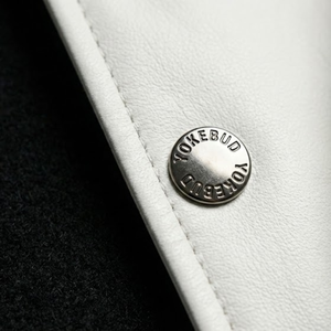 Veste universitaire sur mesure en gros pour hommes, corps en laine, manches en cuir, veste de style lettreman, broderie de patch en chenille, streetwear, usine OEM - Product Image 6