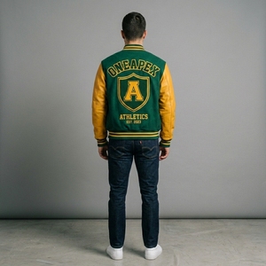 เสื้อแจ็คเก็ต Pro Green Gold Letterman ตัวเสื้อทำจากผ้าขนสัตว์ แขนเสื้อทำจากหนัง คอเสื้อและปลายแขนเสื้อถักแบบริบ ติดกระดุมแป๊กด้านหน้า โลโก้สั่งทำได้ เสื้อผ้าสตรีทแวร์ เสื้อคลุมสำหรับผู้ชาย - Product Image 2