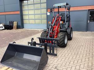 Envío Gratis W25 Miniexcavadora 25HP V1505 Euro 5 Diésel, Capacidad de Elevación de 1.25 Toneladas, Hidráulica y Acoplador Rápido Hidráulico Euro - Product Image 1