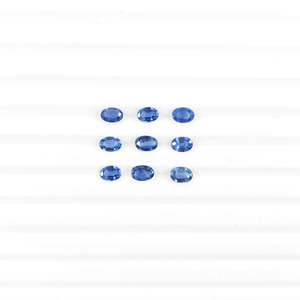 Saphir bleu naturel non traité, pierres précieuses en vrac, ovales calibrées 3x5mm et 4x6mm, taille ovale, hauteur 8mm - Product Image 3