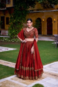 Lehenga choli ผ้าไหม rangoli ปักเลื่อมประณีตสำหรับสีส้มสนิมงานฝีมือที่สง่างามสำหรับงานปาร์ตี้ - Product Image 3