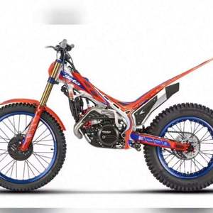 Motocicleta Todoterreno B-e-t-a-s EVO Factory 300 de 2 Tiempos en Venta - Product Image 1