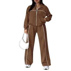 Sweat à capuche personnalisé et pantalon évasé Jogging Suit Ensemble de survêtement pour femmes pantalon évasé lavé à l'acide Ensemble de jogging pour femmes personnalisé - Product Image 1