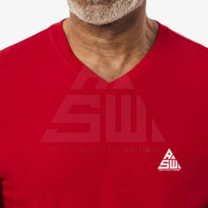 T-shirt classique en polyester/coton à col rond, logo personnalisé, vêtements de rue unis pour homme, écologique, léger, vente en gros - Product Image 4