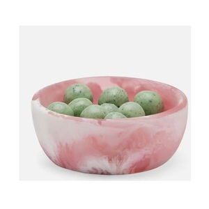 Cuenco de resina hecho a mano acabado artístico brillante diseño elegante y elegante perfecto para aperitivos ensaladas o decoración del hogar de mesa - Product Image 3