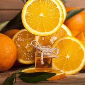 Huile essentielle d'orange naturelle, pressée à froid, caractéristiques corporelles : hydratante, raffermissante, nourrissante, D-limonène, écorce de mandarine, OEM - Product Image 3