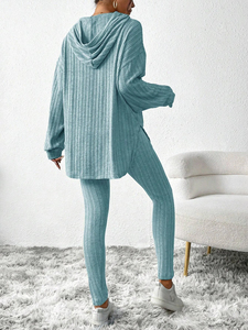 Top transpirable de manga larga con capucha para mujer y conjunto de pantalones ajustados, Top y pantalones informales con dobladillo dividido para primavera y otoño - Product Image 2