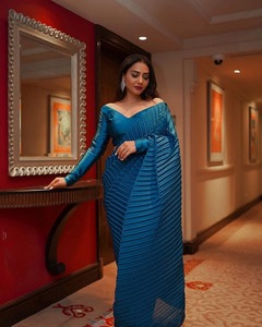 Ropa y accesorios de suministro al por mayor superventas de primera calidad, satén pesado triturado para ocasiones especiales, disponible en cantidad al por mayor - Product Image 2