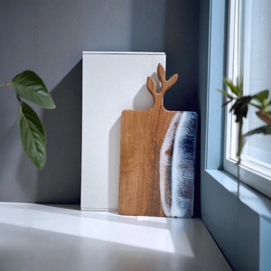 Tabla de Cortar de Madera con Diseño de Olas del Océano, Hecha a Mano, con Mango Elegante, Ideal para Preparar Alimentos, Exhibir en la Mesa y como Regalo, Procedente de la India - Product Image 2