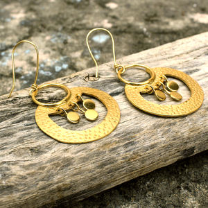 À la mode 18k plaqué or laiton crochet Fine boucles d'oreilles martelées cercle finition motif en gros bijoux de mode pour les femmes - Product Image 2