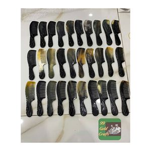 PEIGNE EN CORNE EN MATÉRIAU NATUREL CRÉÉ POUR UNE PERFORMANCE DURABLE AVEC UN TOUCHER DOUX ET UNE UTILISATION DE BEAUTÉ DURABLE - Product Image 4