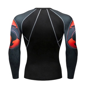 Camiseta de fútbol personalizada Sublimada diseña tu propia sublimación mangas Rash Guard logotipo personalizado hombres Rash Guard fabricada en Pakistán - Product Image 5