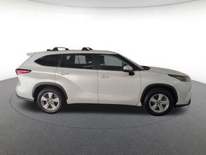 HIGHLANDER LE SUV 2023 CON BAJO KILOMETRAJE, TRACCIÓN DELANTERA, TRANSMISIÓN AUTOMÁTICA DE 8 VELOCIDADES, 265 HP, LISTO PARA ENVIAR - Product Image 3