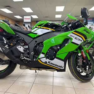 NOUVEAU STOCK 2025 – Moto Kawasaki Ninja ZX-10R KRT Edition, assemblée récemment, PRÊTE À ÊTRE EXPÉDIÉE - Product Image 1