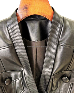 Veste pour femme à col en V avec ceinture, design à empiècements, doublure en polyester, fermeture éclair épaisse, veste de moto, veste en cuir véritable avec fermeture éclair - Product Image 6