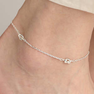 Achetez des chevillères/Payals 100 % argent 925 véritable pour femmes et filles, plaquées or 14 carats avec une pierre principale en diamant mignon et un matériau de qualité. - Product Image 5