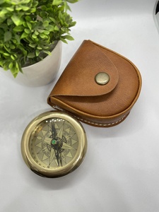 Nouveau boîtier en cuir pour boussole de poids en papier de laiton nautique fait à la main en laiton pointant le cadeau de promotion direction du soleil d'entreprise - Product Image 2