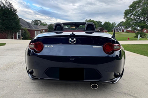 2023 para MX-5 Club AWD Coupé Turbo Cuero R18 Coche de bajo kilometraje Transmisión automática Volante a la izquierda Gasolina Oscuro NEDC 601-700km - Product Image 3