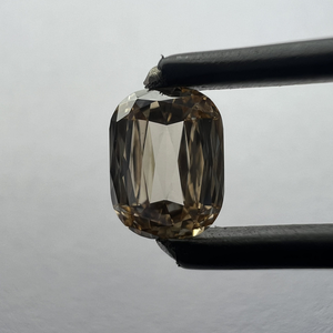 Pierre de diamant taille coussin lâche, coupe excellente et clarté élevée, brillante pour la conception de bijoux et les créations artistiques personnelles - Product Image 3