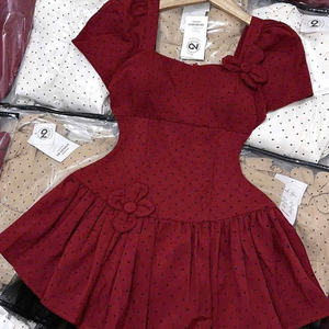 เดรสสั้นแขนสั้นเซ็กซี่สำหรับผู้หญิง ดีไซน์ทันสมัย ผสมผสานความสง่างาม ความสบาย ลุคแคชชวลและเป็นทางการ เหมาะสำหรับหลากหลายโอกาส ผ้าไหม - Product Image 2