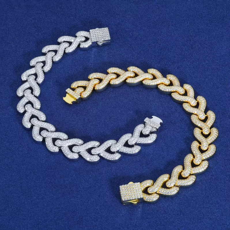 สีเหลืองทอง