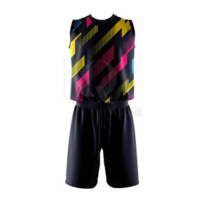 Ensemble d'uniformes de volley-ball de qualité supérieure, 100 % polyester, matière durable, respirant, léger, maillot et short, design personnalisé - Product Image 5