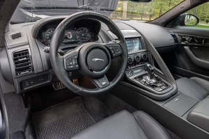 LISTO PARA ENVIAR, JAGUAR F-TYPE R COUPE 2022, VOLANTE A LA DERECHA/IZQUIERDA, V8 SUPERCARGADO DE 575 HP, TRACCIÓN EN LAS CUATRO RUEDAS - Product Image 4