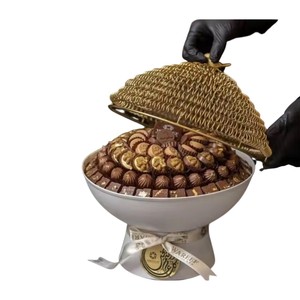Bol à chocolat décoratif fantaisie avec un élégant couvercle en dôme plaqué or, parfait pour les occasions festives, le ramadan et les cadeaux d'événements - Product Image 1