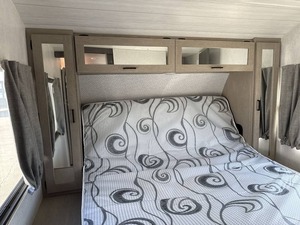 Camion de camping d'occasion 2024 F-o-r-e-s-t R-i-v-e-r S-a-l-e-m 26DBUDX prêt à la vente - Product Image 6