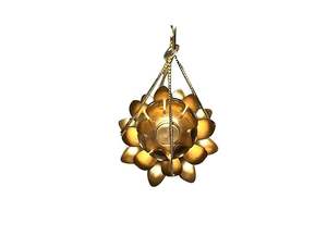 Portavelas de malla metálica artística para patrones de luz elegantes, portavelas de metal con acabado de latón de lujo para interiores reales - Product Image 5