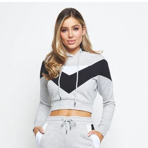 Vente Flash : Sweat à Capuche Court en Coton à Manches Longues Grande Taille pour Femme – Personnalisable, Respirant, Écologique, Idéal Hiver – Vente en Gros - Product Image 4