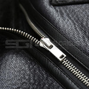 Chaqueta de cuero de terciopelo para mujer de estilo largo nuevo de otoño e invierno con doble cremallera y cinturón chaqueta de alta calidad OEM - Product Image 5