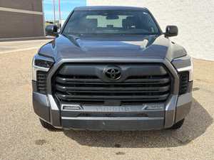 Toyota Tundra SR5 2025 SUV Gris, Faros LED, Transmisión Automática, Neumáticos R19, Motor de Gasolina, 5 Asientos, Interior de Tela - Product Image 5