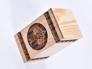 Urne en pin pour cendres humaines-Boîte en bois arbre de vie-Urne de crémation personnalisée pour cendres fabriquée à la main - Product Image 4