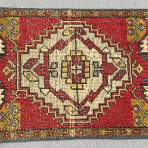1.6x3.2 ft Turkish Small Rug, <b>Red</b> Yellow Vintage Floral <b>Wool</b> Rug - Product Image 3