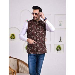Blouson d'hiver slim fit pour homme en 100 % coton imprimé, avec fermeture éclair, broderies décoratives, style streetwear, rembourré, ODM - Product Image 4