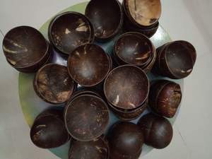 Bols en noix de coco fabriqués à partir de 100% coques en noix de coco Produit naturel respectueux de l'environnement adapté à un usage domestique à un prix raisonnable - Product Image 3